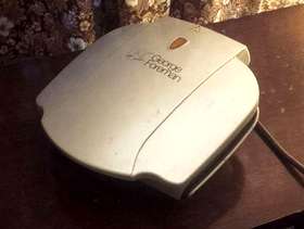 Freecycle George Foreman grill (tray missing)