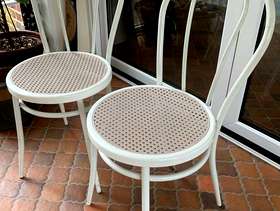 Freecycle White kitchen chairs