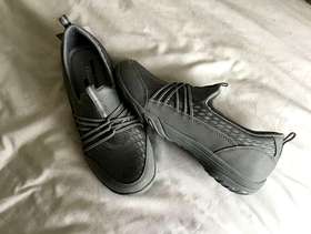 Freecycle Skechers trainers