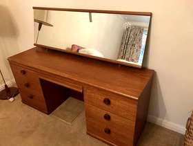Freecycle Dressing table and mirror