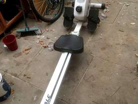 Freecycle Rowing machine