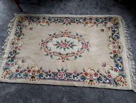 Freecycle Large Cream Chinese Rug
