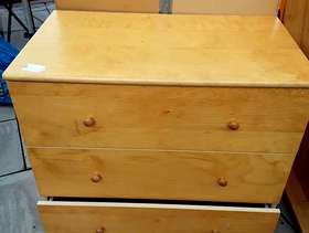 Freecycle Small chest of draws