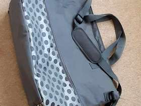 Freecycle Redoute New Bag Outer and Inner Zipped Pockets