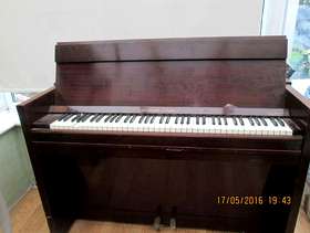 Freecycle Piano