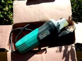Freecycle Black Spur 115mm Angle grinder