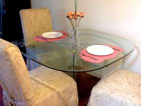 Freecycle Glass dining table w/ 4 chairs