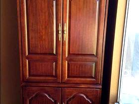 Freecycle TV cabinet