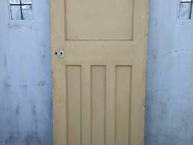 Freecycle Interior 1930s door