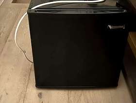 Freecycle Mini fridge
