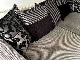 Freecycle Lovely grey sofa with Chaise