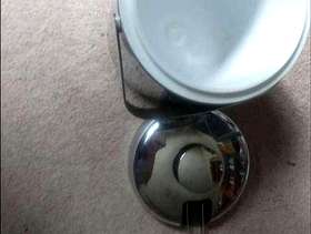 Freecycle Ice box with tongs.