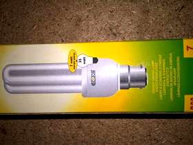 Freecycle Energy saving light bulbs