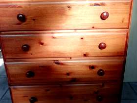 Freecycle PINE CHEST OF DRAWERS - Good condition