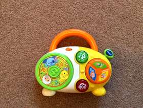 Freecycle VTech's Rock and Roll Radio - £8
