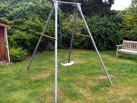 Freecycle Garden swing