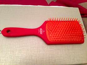 Freecycle Lee Stafford hairbrush