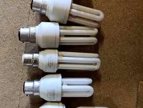 Freecycle Energy saving lighbulbs