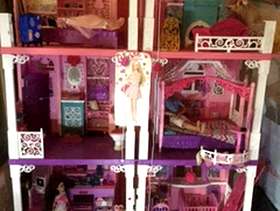 Freecycle Barbie Dolls House