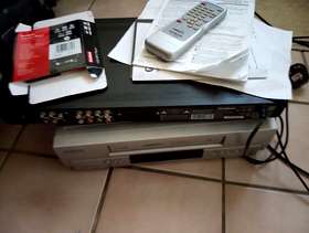 Freecycle Dvd player, no remote. Video player and other bits