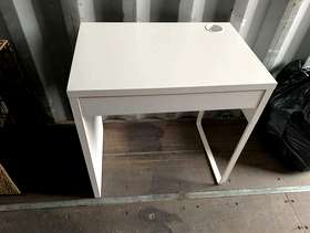 Freecycle Free pc computer table