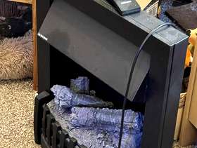 Freecycle Optimax electric fire smoke effect