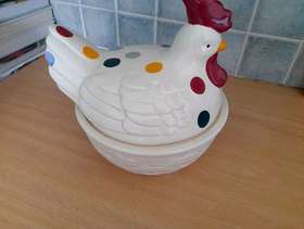 Freecycle Egg hen