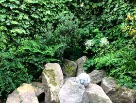 Freecycle Kerridge rock. Large rockery stones.