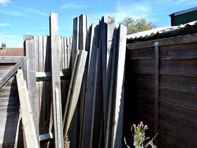 Freecycle Six Feet fence panels and Eight Feet posts
