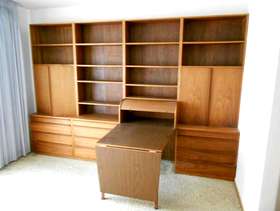 Freecycle Wooden home office shelving, drawers & desk
