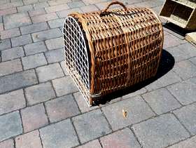 Freecycle Wicker cat carry badket