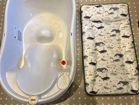 Freecycle Baby bath and changing mat