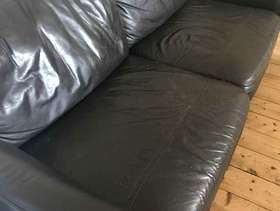 Freecycle 2 brown leather settees