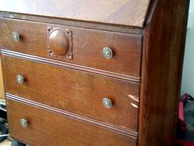 Freecycle Dark oak veneer Bureau