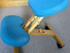 Freecycle Wood framed kneeling chair