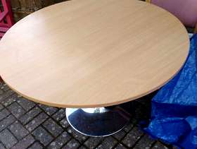 Freecycle Large round dining table