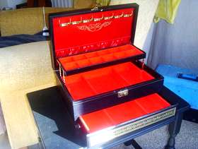 Freecycle Jewellery box