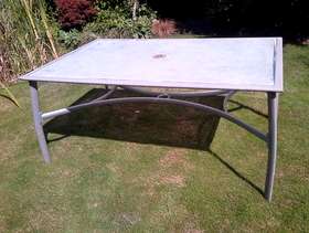 Freecycle Garden table