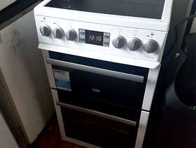 Freecycle Pick up fom beckenham Beko electric cooker just over year ...