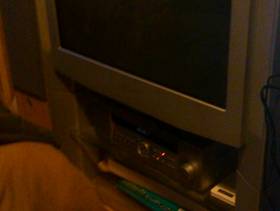 Freecycle Sony Trinitron TV 28" and stand