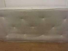 Freecycle Memory foam mattress