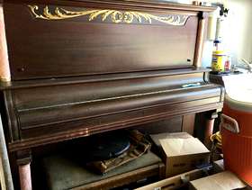 Freecycle Stand up piano
