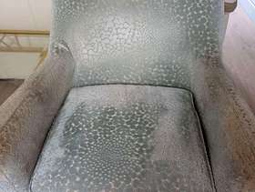 Freecycle Very comfy swivel armchair