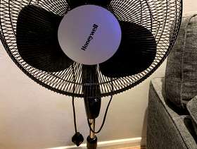 Freecycle Electric fan