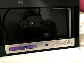 Freecycle Polaroid CD Player/iPod/Radio
