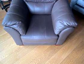 Freecycle Leather Chair