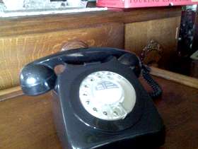 Freecycle Vintage Rotary Dial Telephone