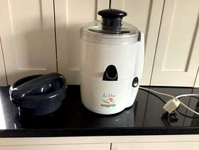 Freecycle Magimix Le Duo Juicer with additional citrus press
