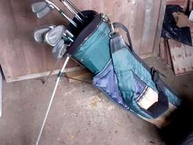 Freecycle Golf Clubs and carry bag