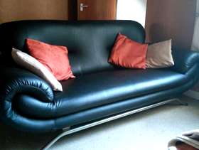 Freecycle Settee